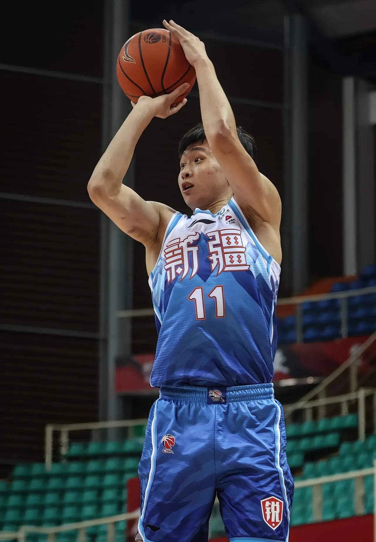 九游客户端入口-包含MAD观众热烈欢呼！，Ming迎来五赛季出色发挥观众掌声雷动的词条